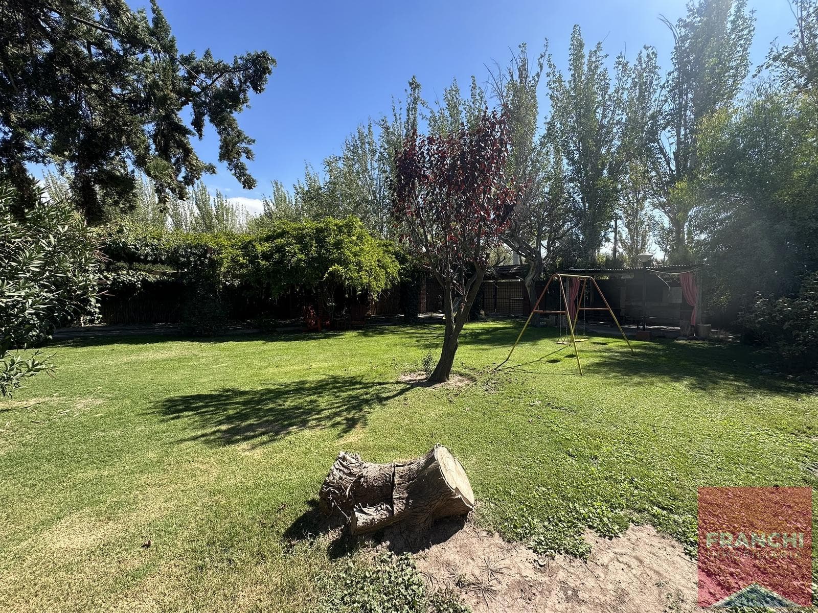 2864 Almirante Brown Street