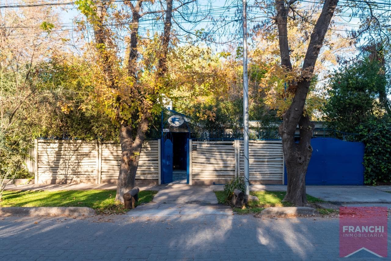 House for Sale in a Prime Location