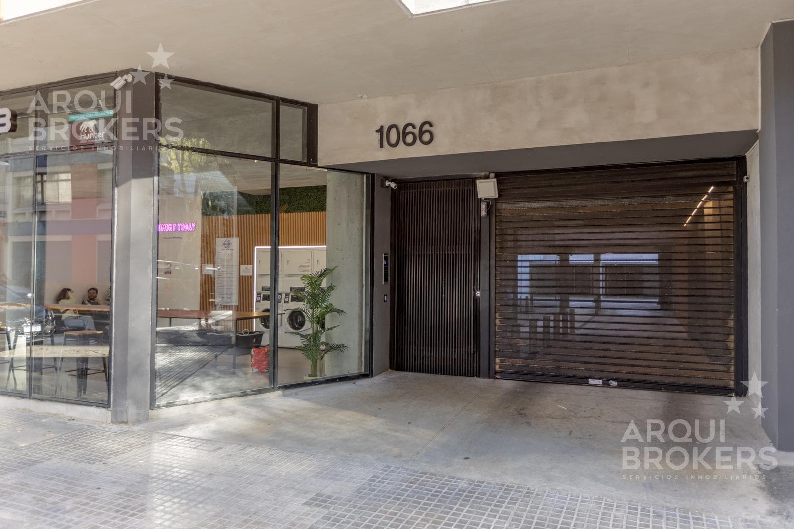 Two-Bedroom Apartment for Sale in Barrio Sur - 910