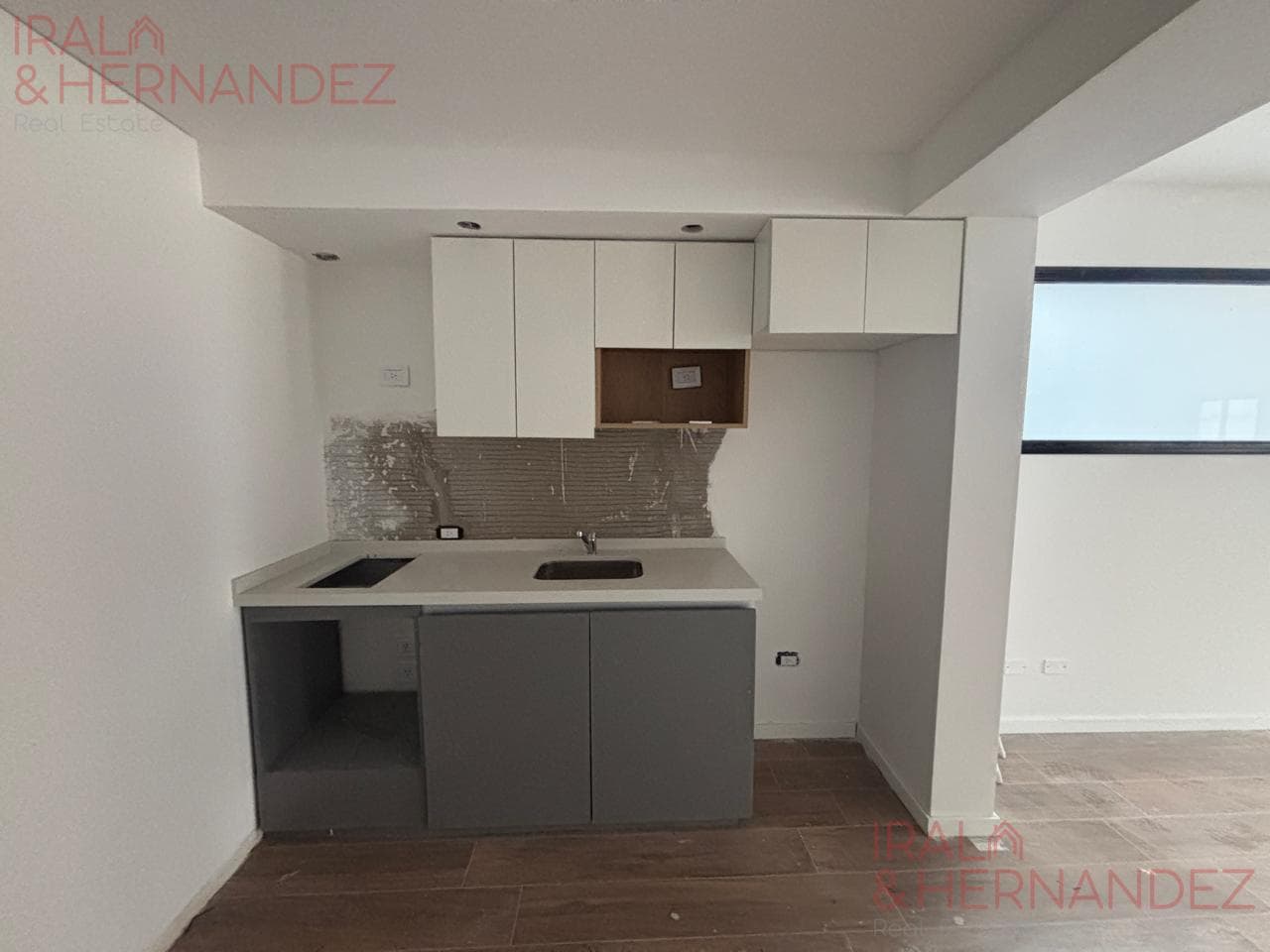 2-Room Apartments for Sale in Tribunales