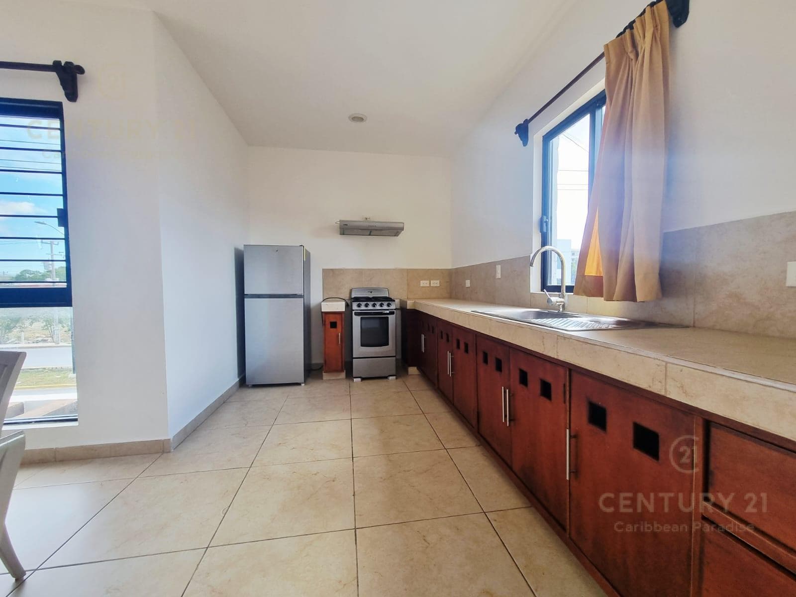 En renta departamento amueblado 1 recámara , Av. constituyentes, Playa del Carmen P3705