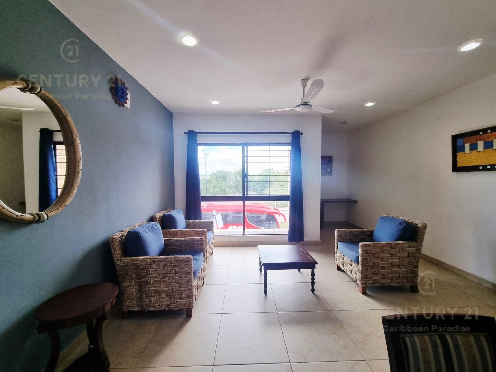 Dpto 1 rec sin muebles Av. Constituyentes Playa del Carmen P3717