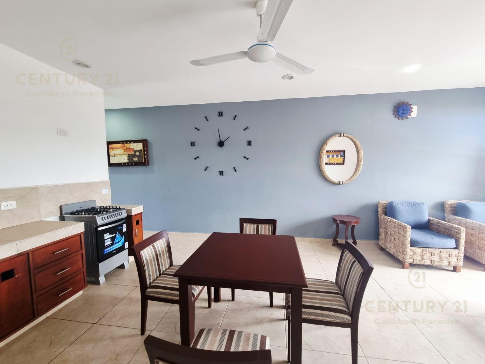 Dpto 1 rec sin muebles Av. Constituyentes Playa del Carmen P3717
