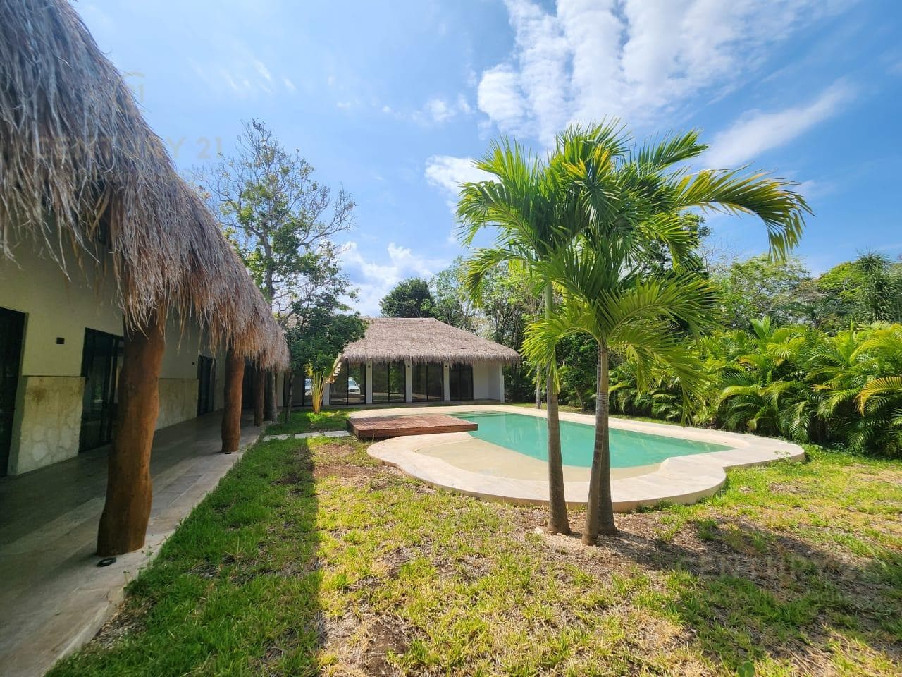 Se vende hermosa casa en condominio con seguridad con acceso a laguna de aguas cristalinas en Akumal P3725