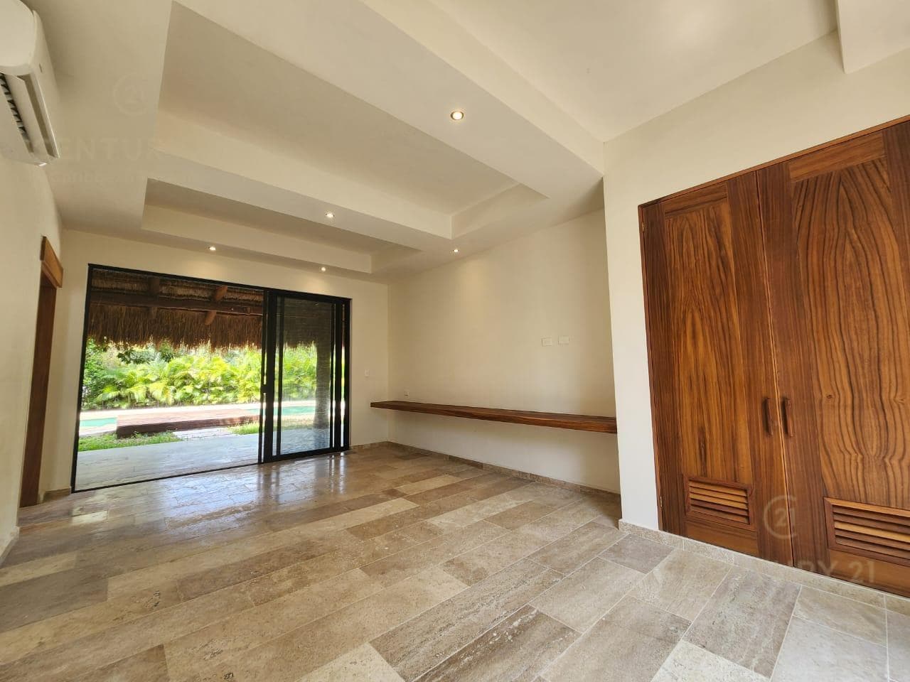 Se vende hermosa casa en condominio con seguridad con acceso a laguna de aguas cristalinas en Akumal P3725