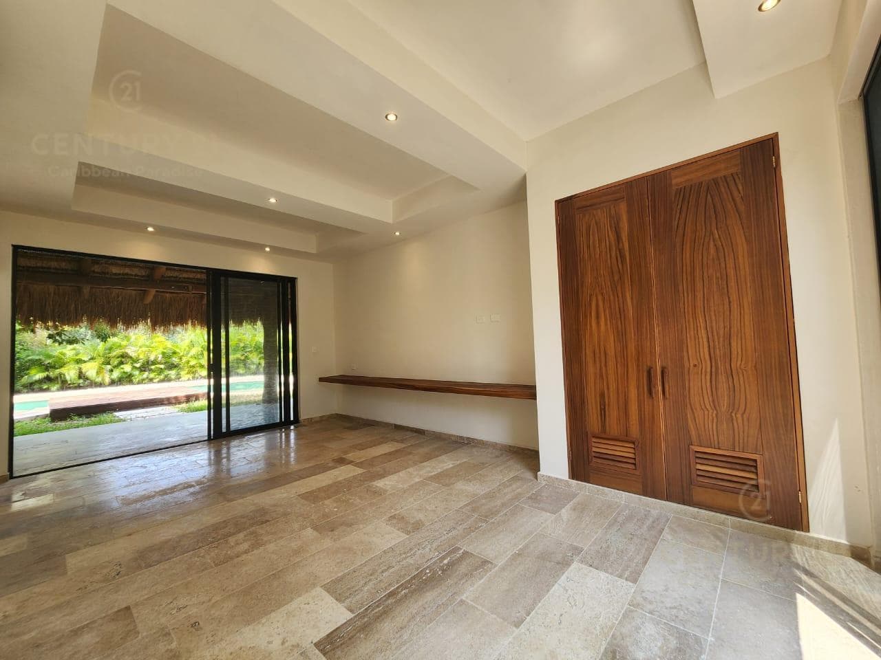 Se vende hermosa casa en condominio con seguridad con acceso a laguna de aguas cristalinas en Akumal P3725