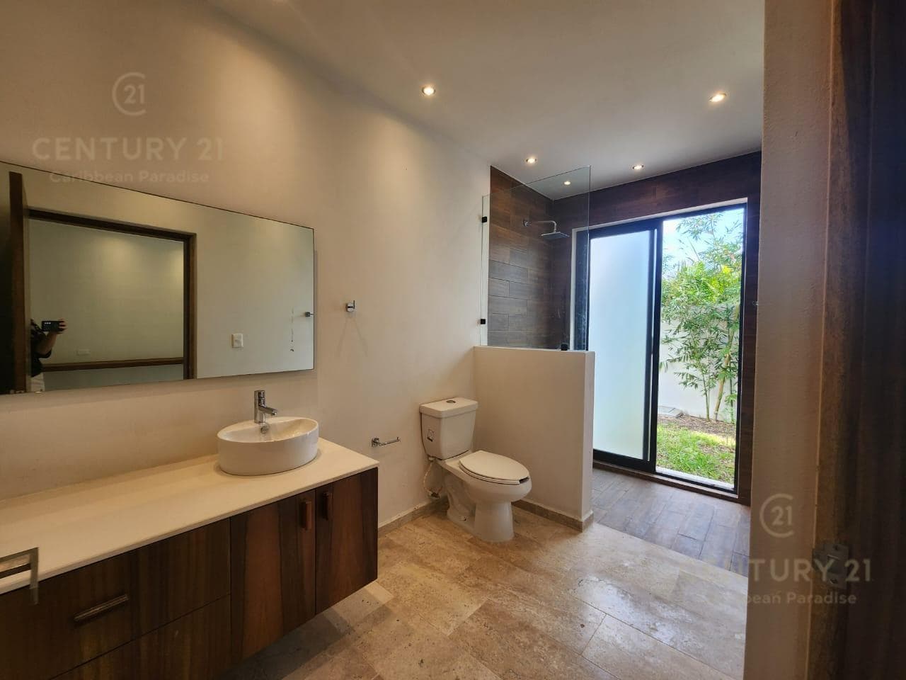Se vende hermosa casa en condominio con seguridad con acceso a laguna de aguas cristalinas en Akumal P3725