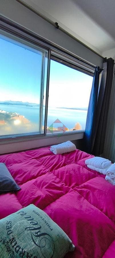 Apartment with a view of Lake Nahuel Huapi, in downtown Bariloche!! NEW PRICE! Suitable for tourists