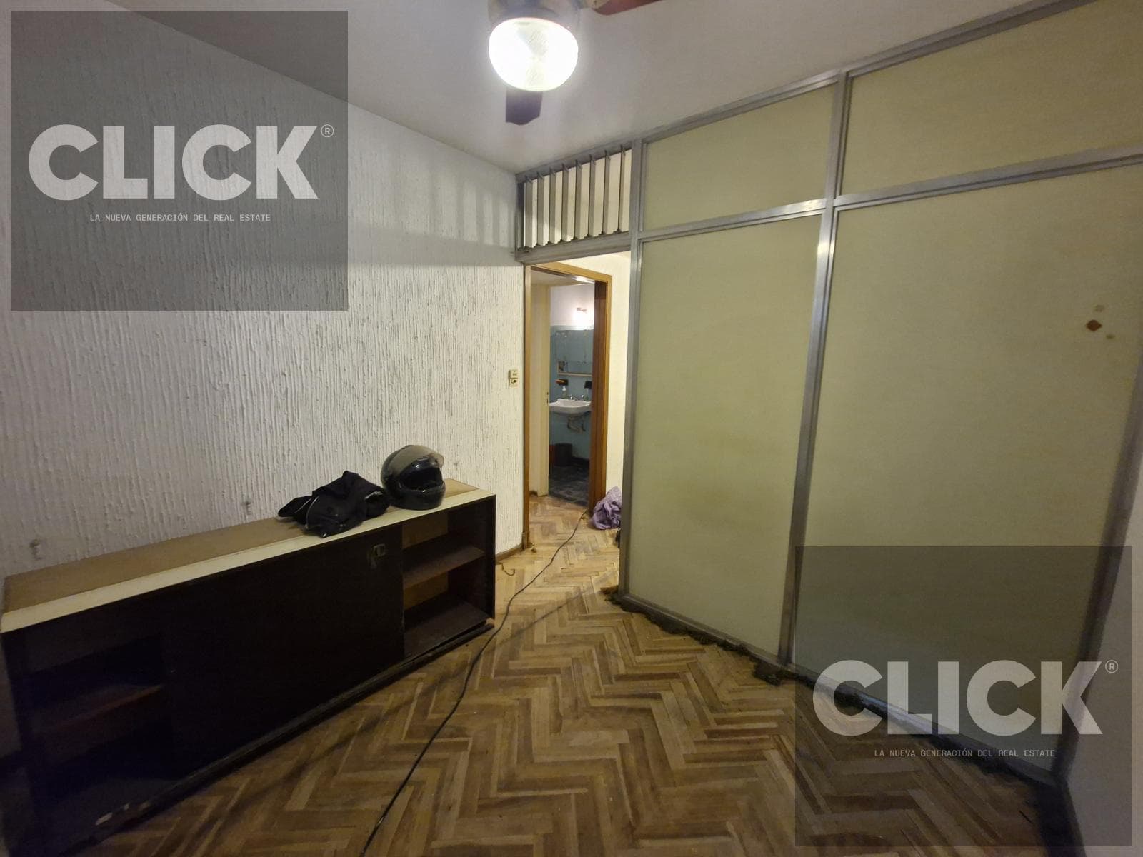 FOR SALE - 2 ROOMS - COMMERCIAL APARTMENT - NEAR THE CHILDREN'S HOSPITAL - IDEAL FOR A MEDICAL OFFICE - BARRIO NORTE