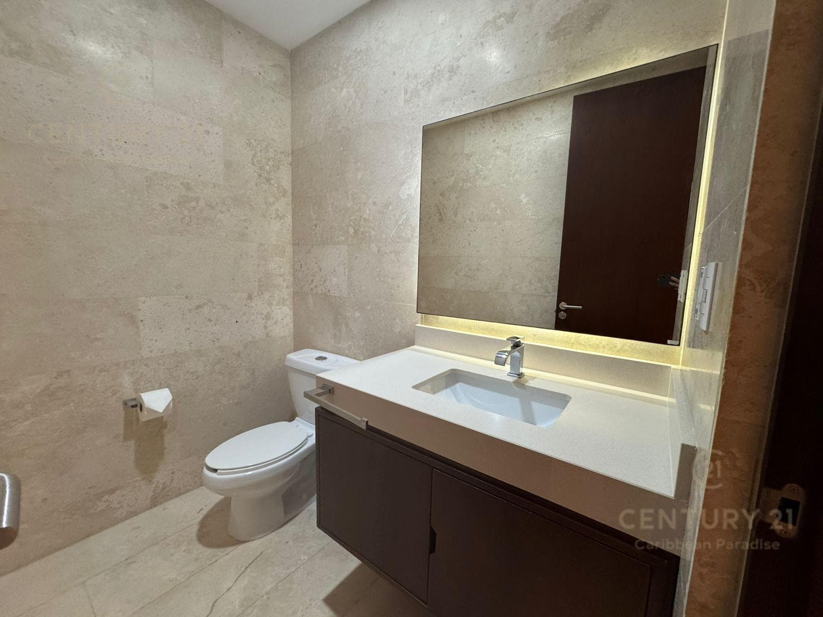 Renta Departamento Amueblado con Jacuzzi Cruz con Mar | Playa del Carmen | P3786
