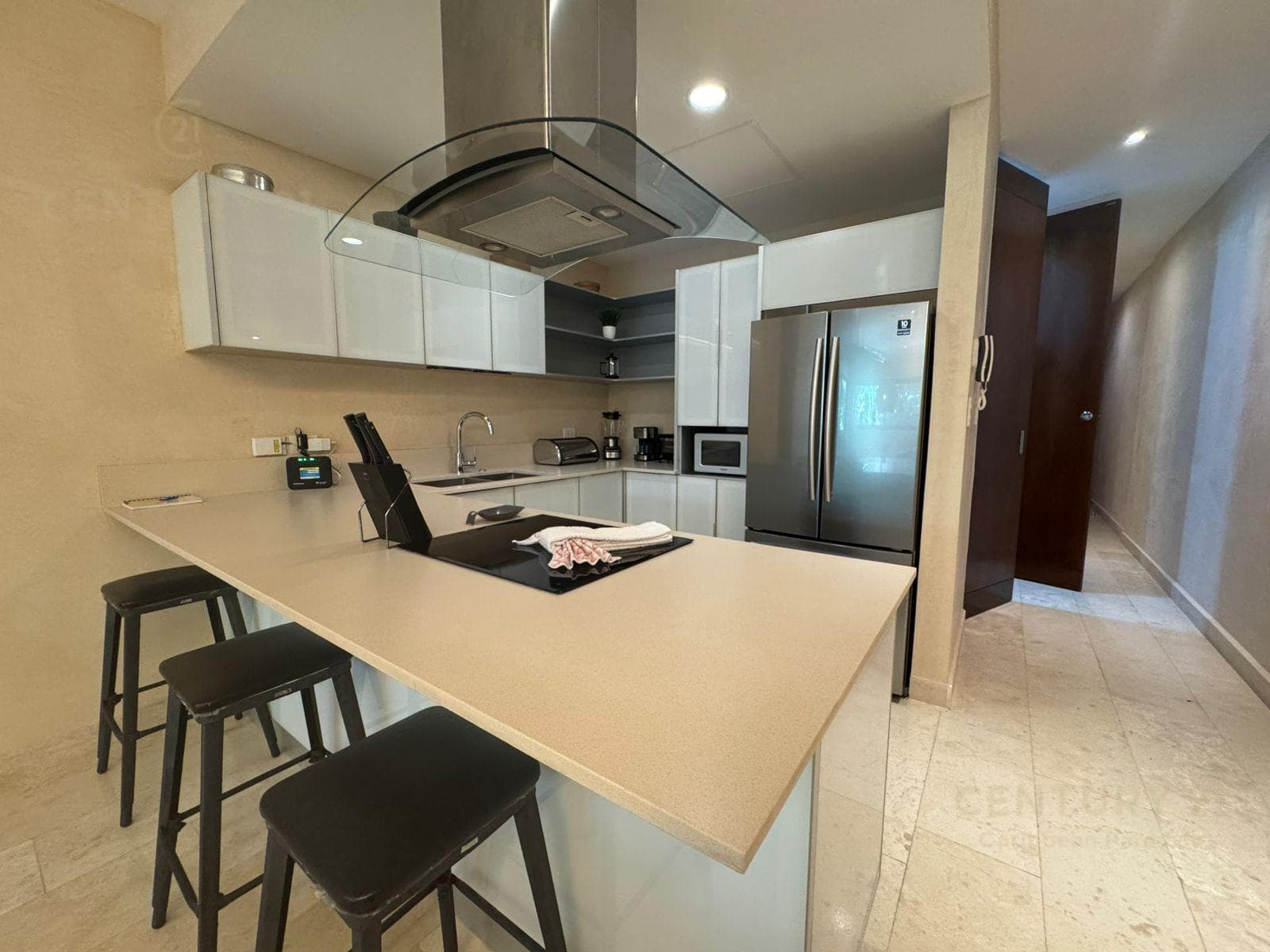 Renta Departamento Amueblado con Jacuzzi Cruz con Mar | Playa del Carmen | P3786