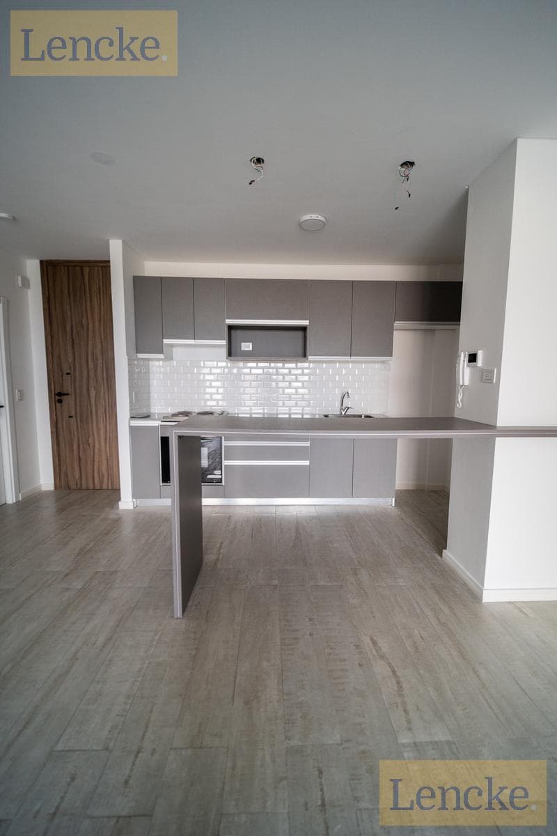 2-room apartment in Tigre with balcony, terrace, and grill, plus amenities, for sale