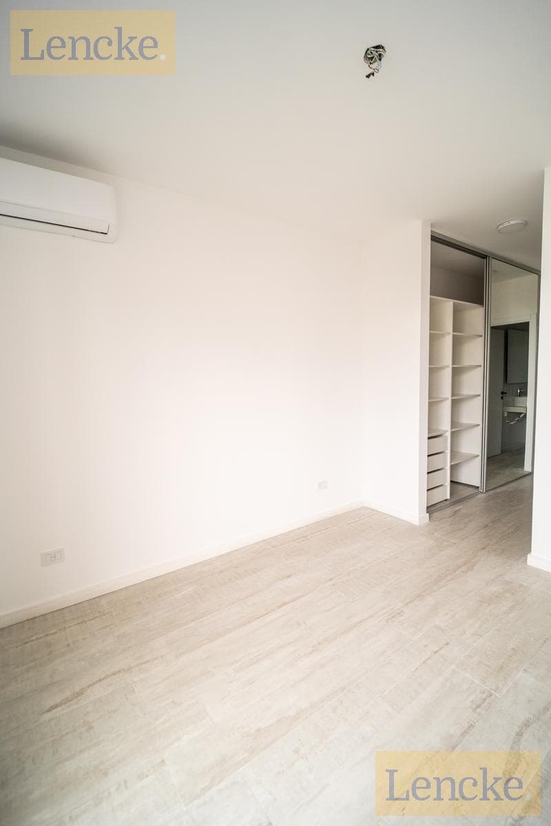 2-room apartment in Tigre with balcony, terrace, and grill, plus amenities, for sale