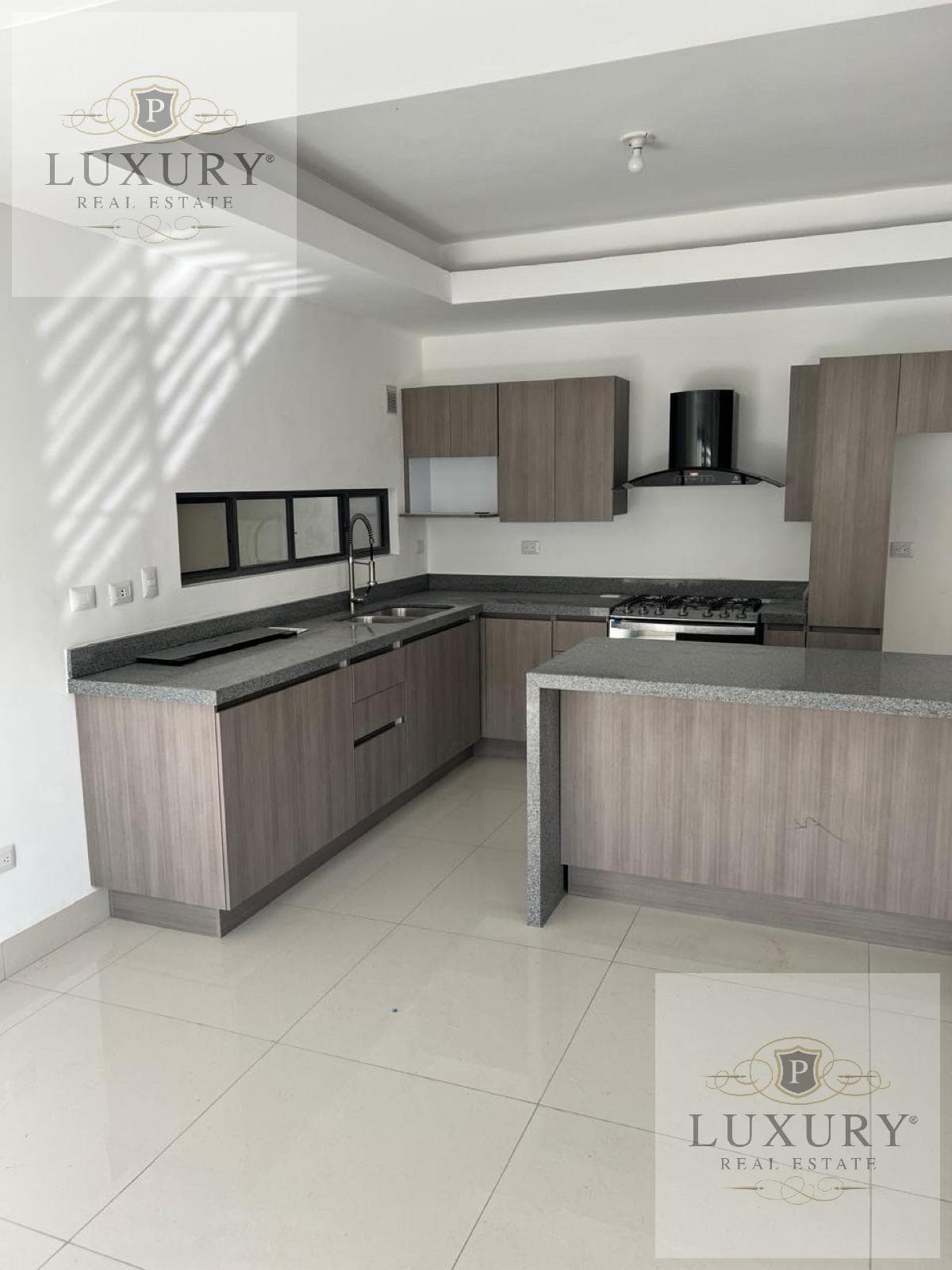 House - Privadas del Canadá Subdivision