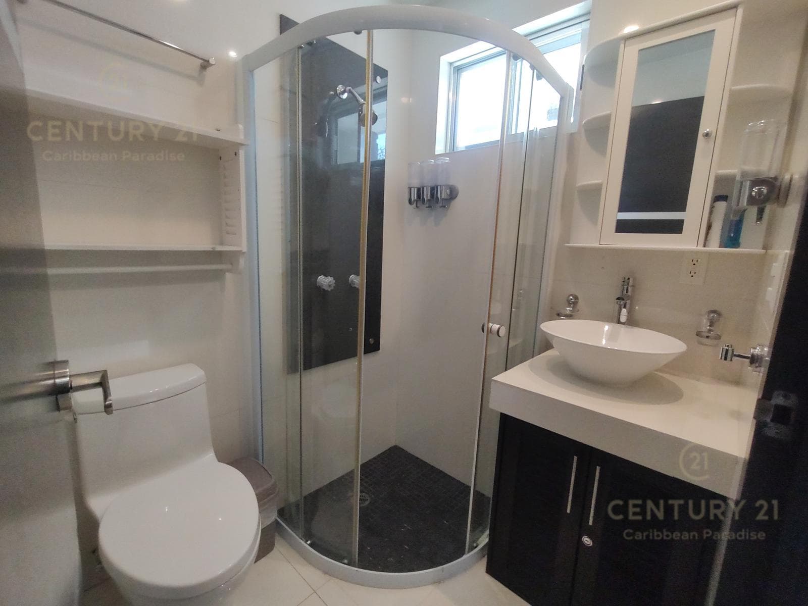 COMFORTABLE ESTUDIO AMUEBLADO EN PLAYACAR FASE 2 PLAYA DEL CARMEN P3867