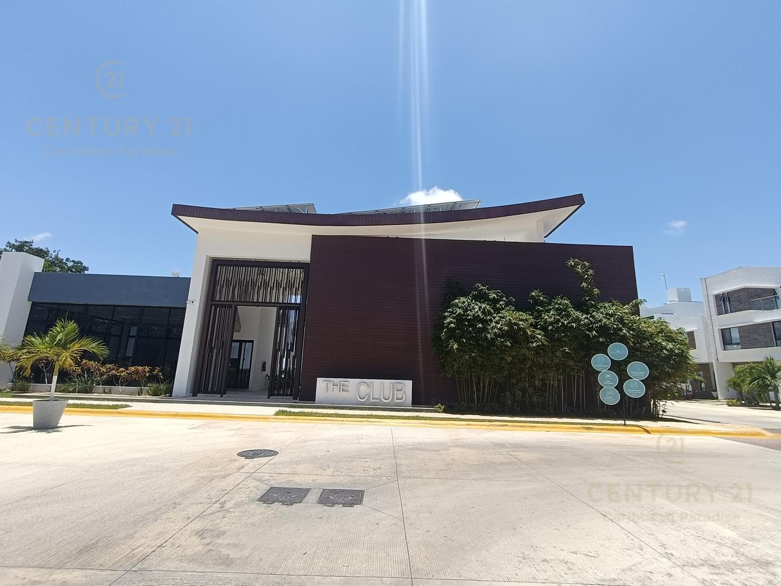 BEAUTIFUL FURNISHED HOUSE FOR RENT IN EL ENCUENTRO, PLAYA DEL CARMEN P3871