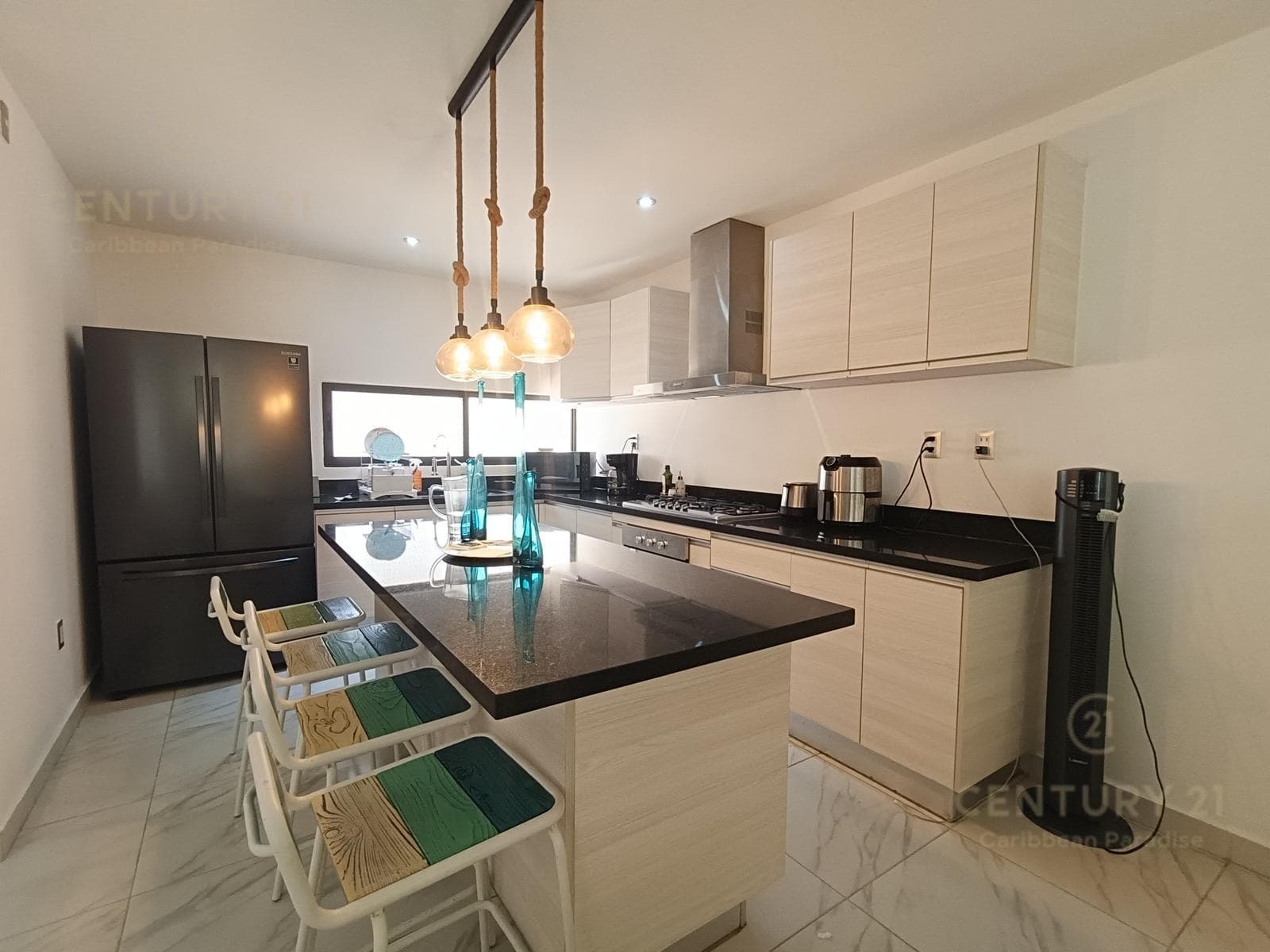 BEAUTIFUL FURNISHED HOUSE FOR RENT IN EL ENCUENTRO, PLAYA DEL CARMEN P3871