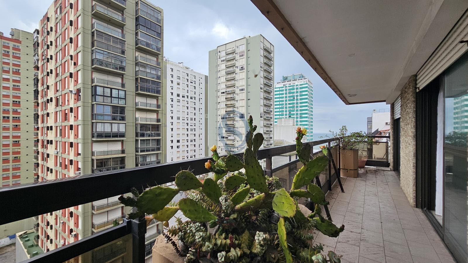 For Sale - Seven-room triplex apartment with a terrace and garage - Downtown