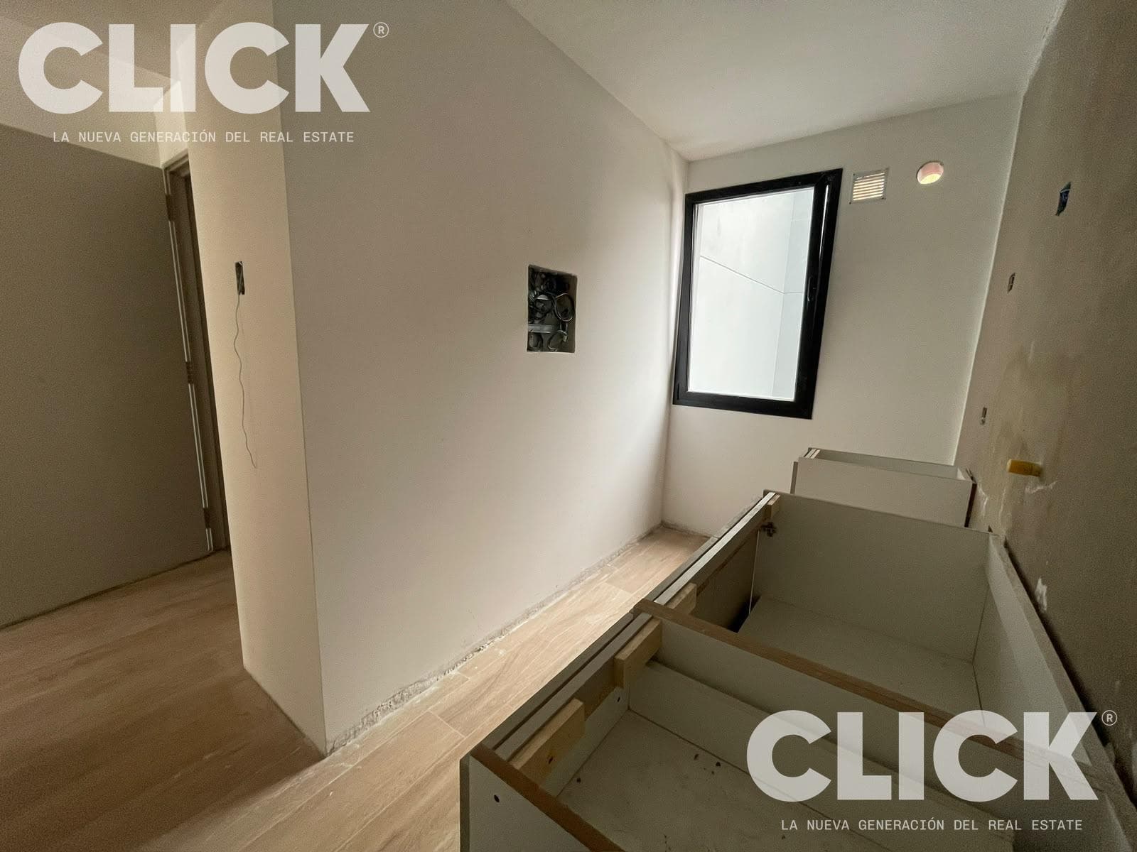 For Sale - 4 rooms - Street-facing - Balcony with grill - En-suite bedroom - Half-bath - Villa Crespo - Lerma 200