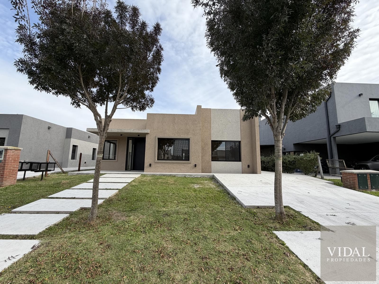 House in Santo Tomas