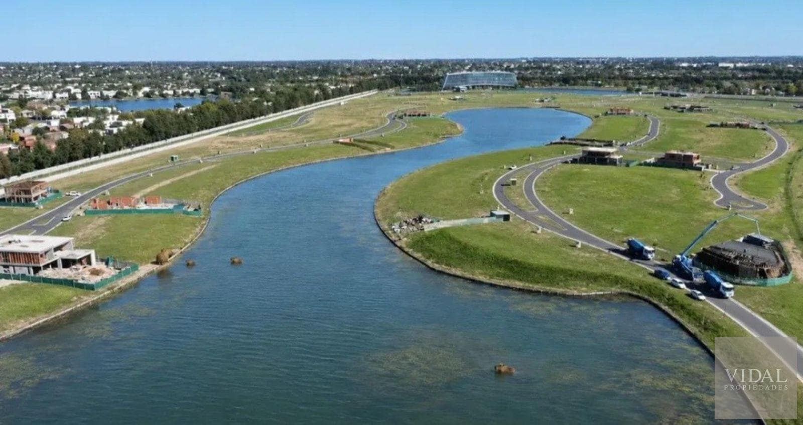 Lot by the lake in the Silvestre neighborhood of Nordelta