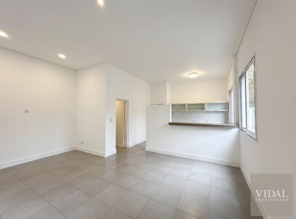 Bright Icon Arcos del Pilar Apartment for Rent with Pool