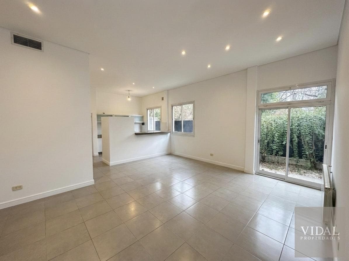 Bright Icon Arcos del Pilar Apartment for Rent with Pool