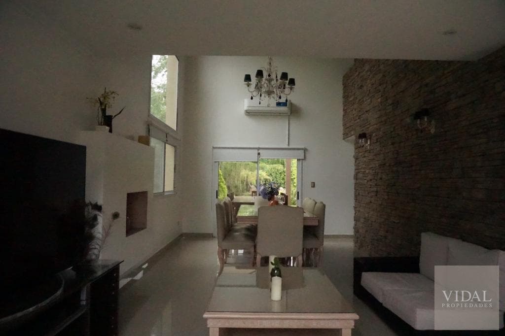 House for Sale or Rent in San Isidro Labrador, Villanueva