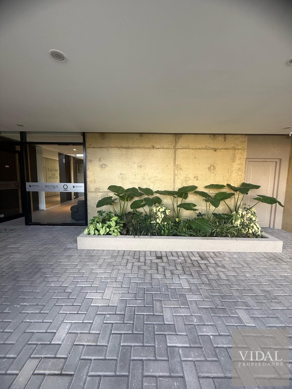 Bright 3-room apartment for sale in Brickell Pacheco