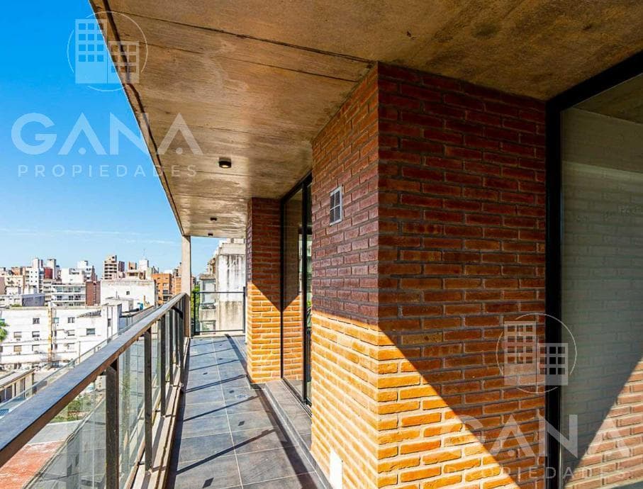3-BEDROOM APARTMENT FOR SALE: EXCLUSIVE FRONT-FACING UNIT WITH BARBECUE AREA