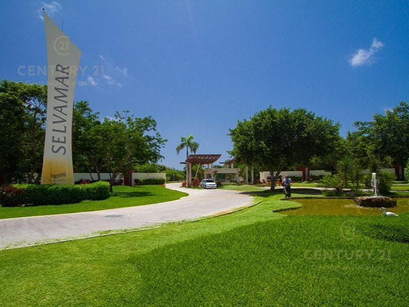 Renta departamento PB amueblado Selvamar Playa del Carmen P3916
