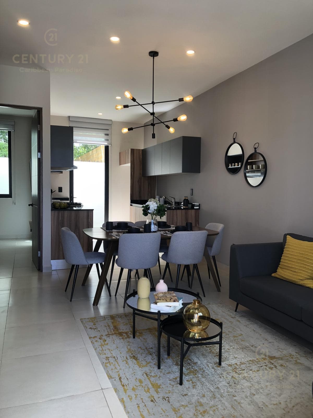 Casa de 3 recámaras con rooftop en Playa del Carmen P3940