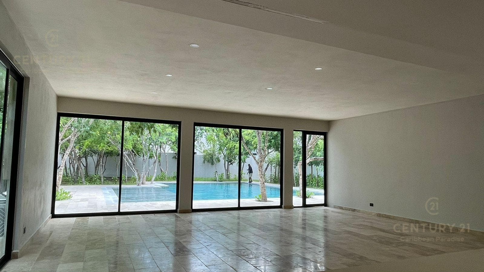 Casa de 3 recámaras con rooftop en Playa del Carmen P3940