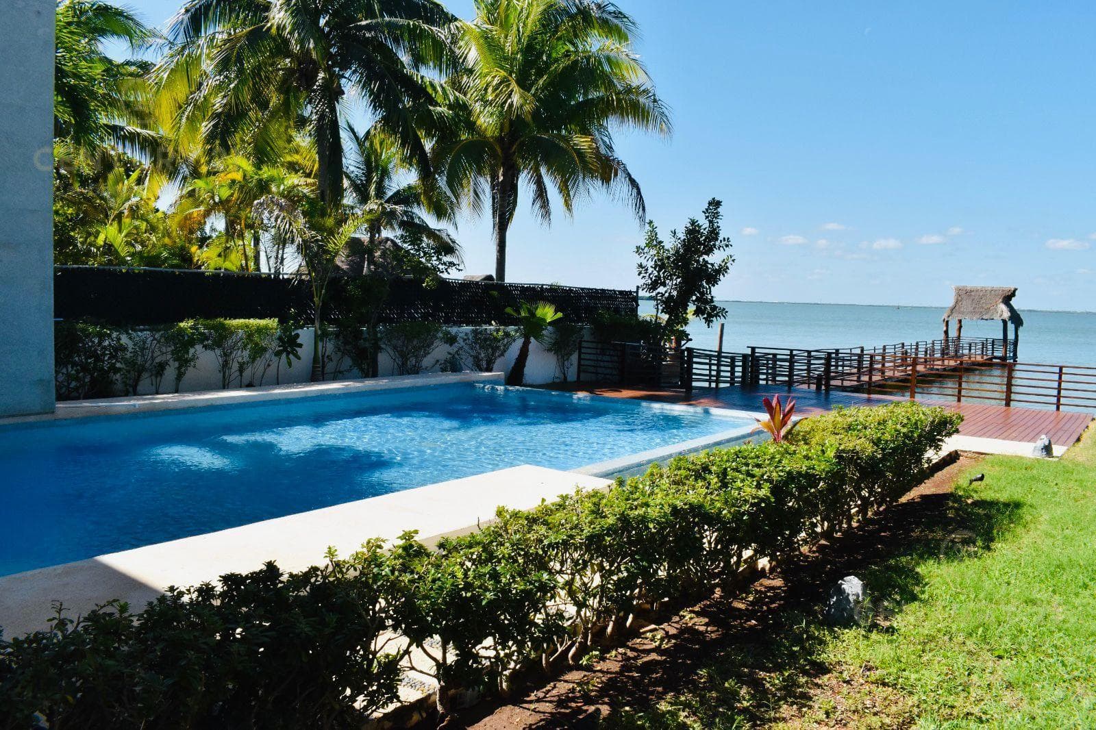 Casa 5 Recamaras en Venta | Isla Dorada Cancún | Frente a Laguna Nichupte | C3220
