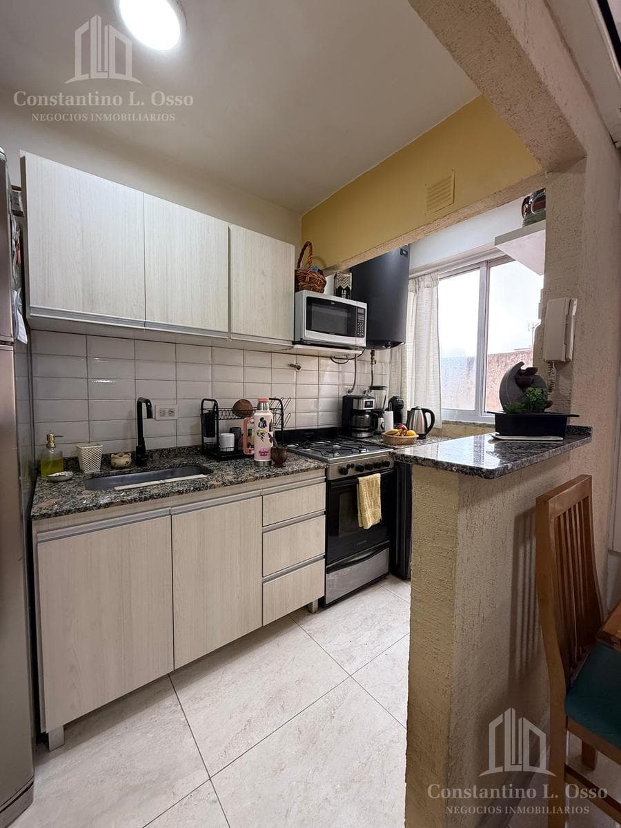 3-Room Apartment - Lanús Este - For Sale