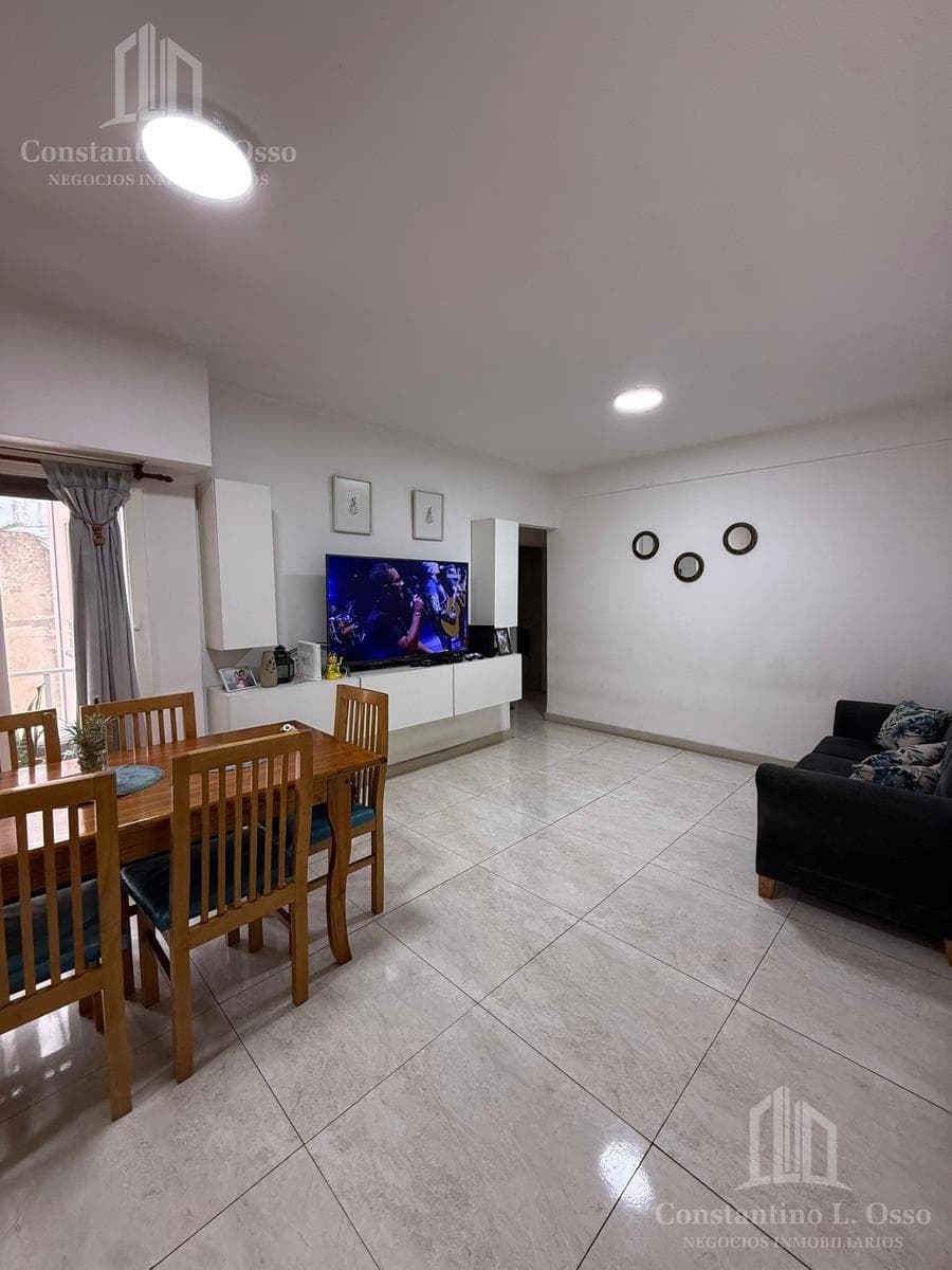 3-Room Apartment - Lanús Este - For Sale