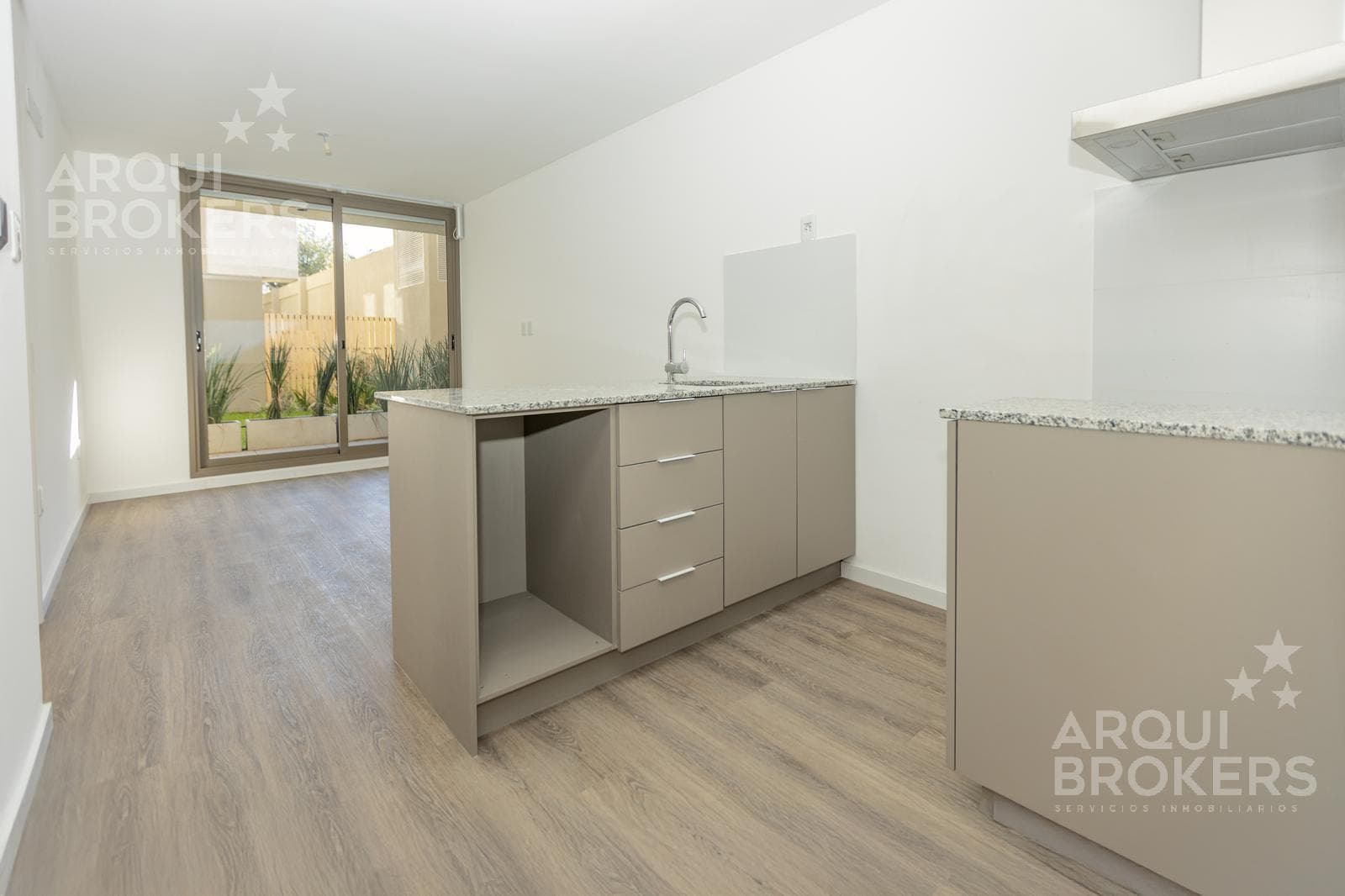 One-Bedroom Apartment for Sale in Parque Batlle - 007