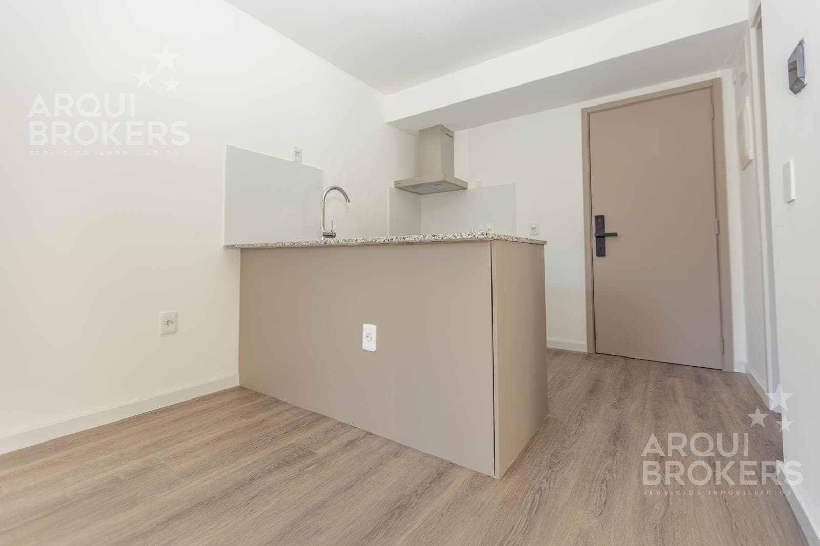 One-Bedroom Apartment for Sale in Parque Batlle - 007