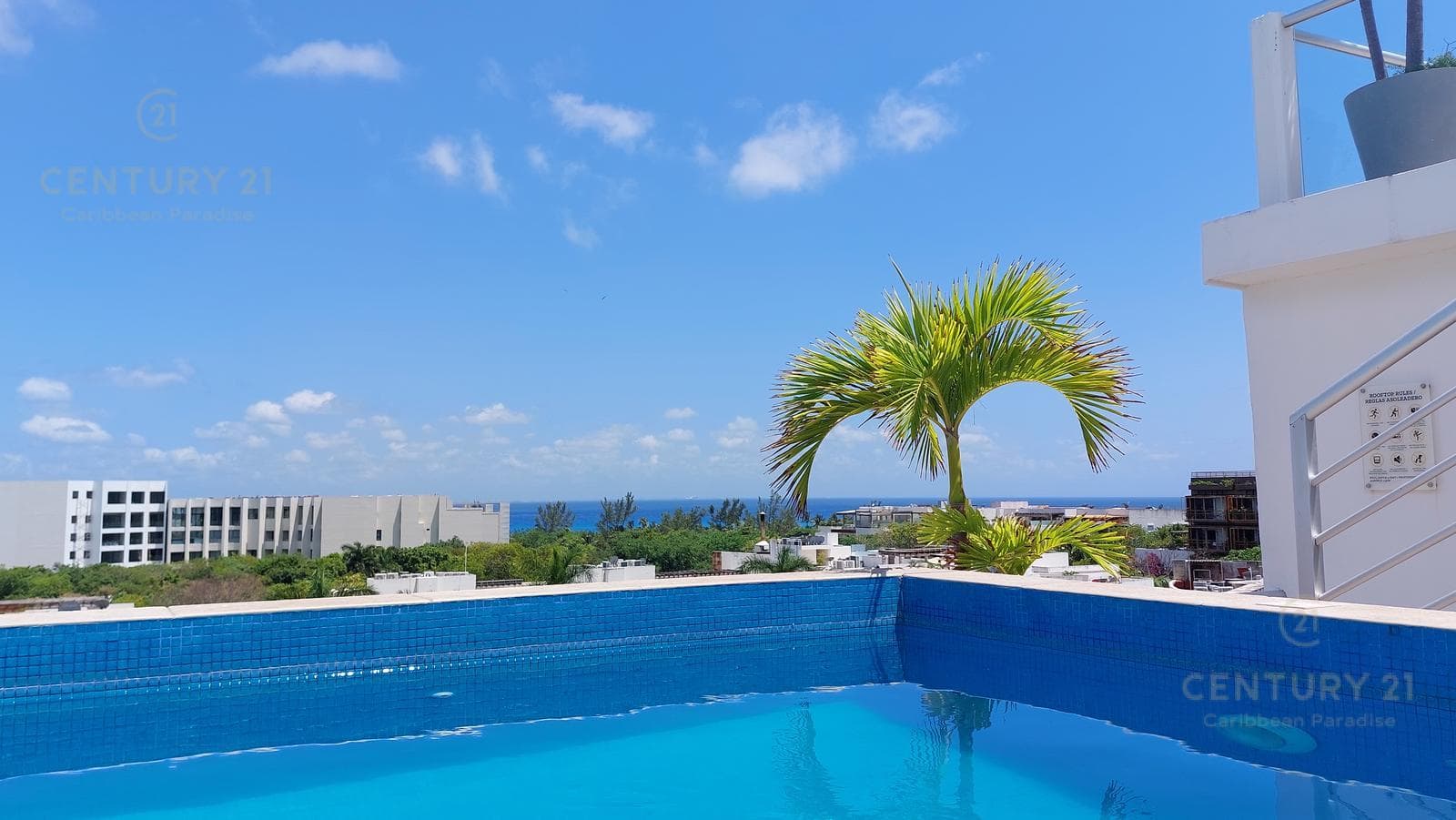 Estudio Penthouse en av 5ta bis en Playa del Carmen P4016