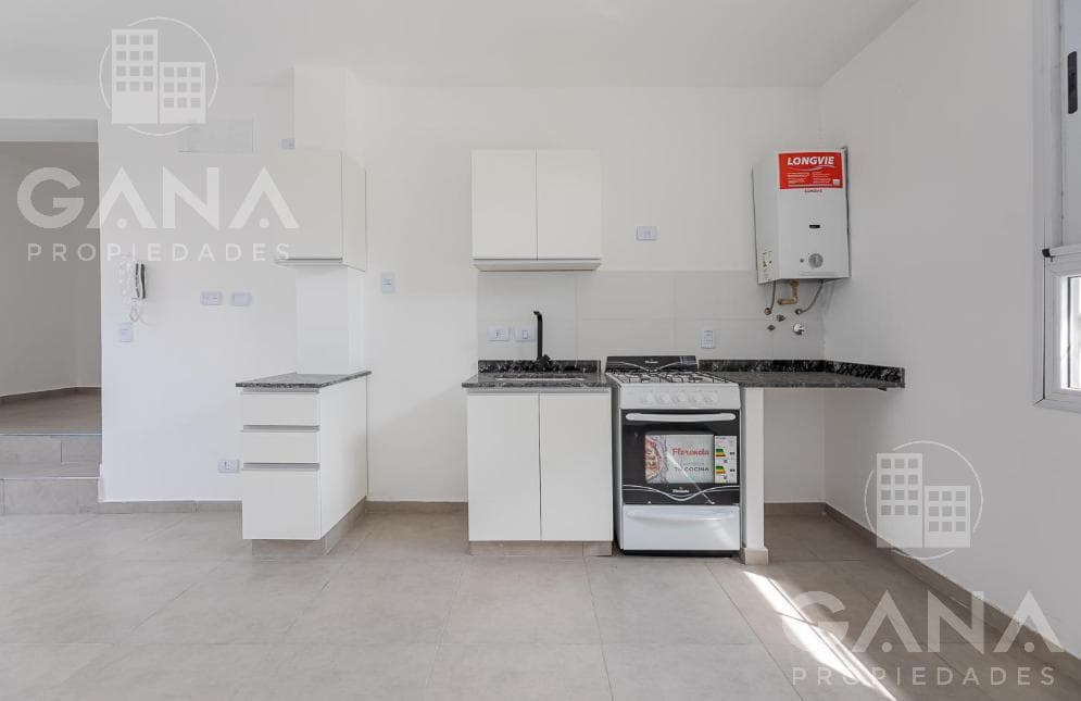 Apartment for Sale in Rosario Echesortu: 2-Bedroom with Terrace and Private Barbecue Area