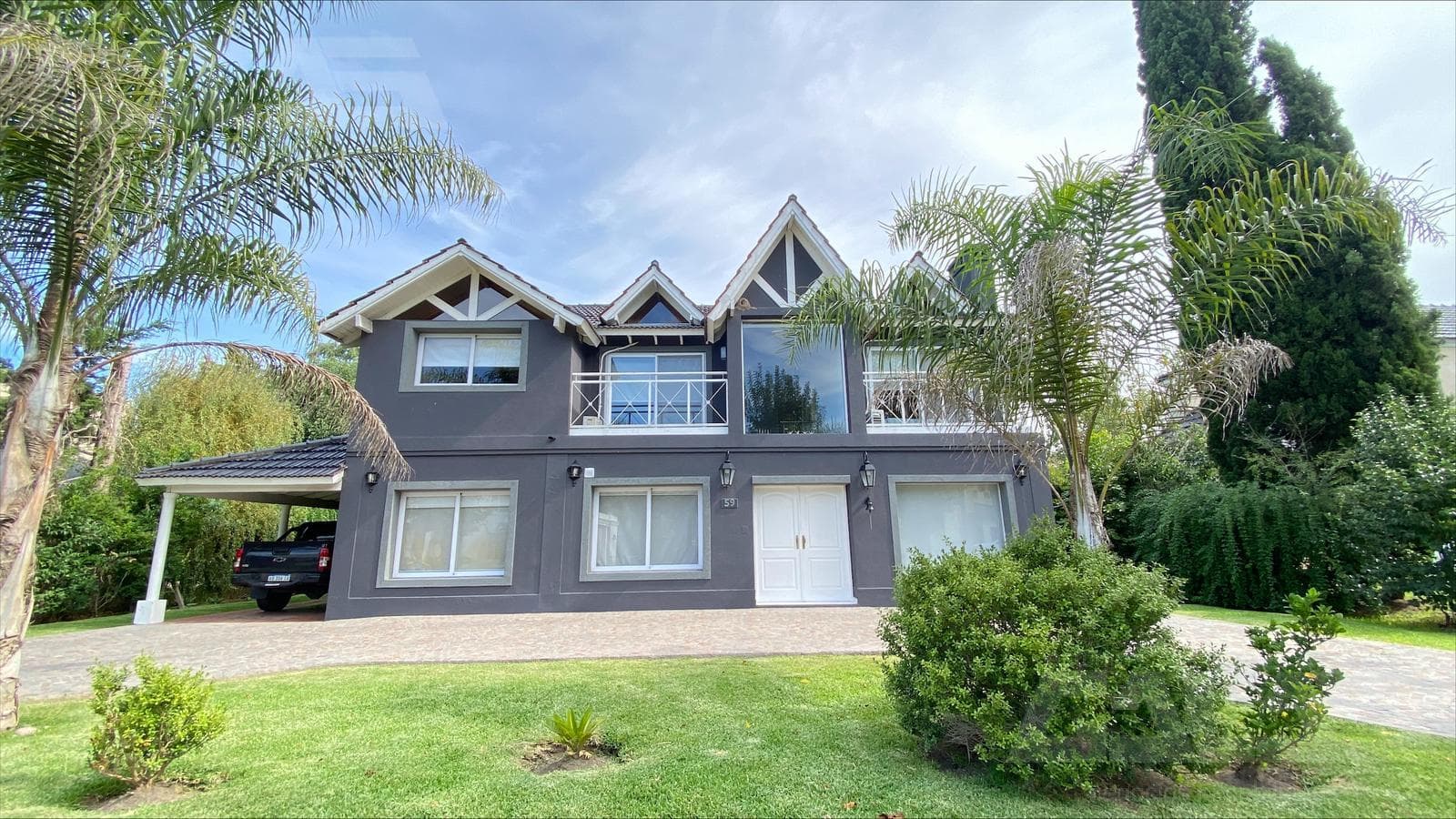 5-room house, 4 bedrooms - Pool - 2 bathrooms - Barbecue area - Francisco Alvarez