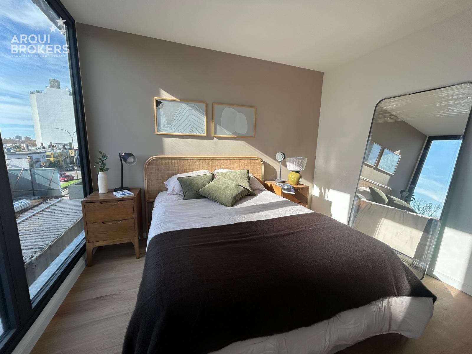Two-Bedroom Apartment for Sale in La Blanqueada-910