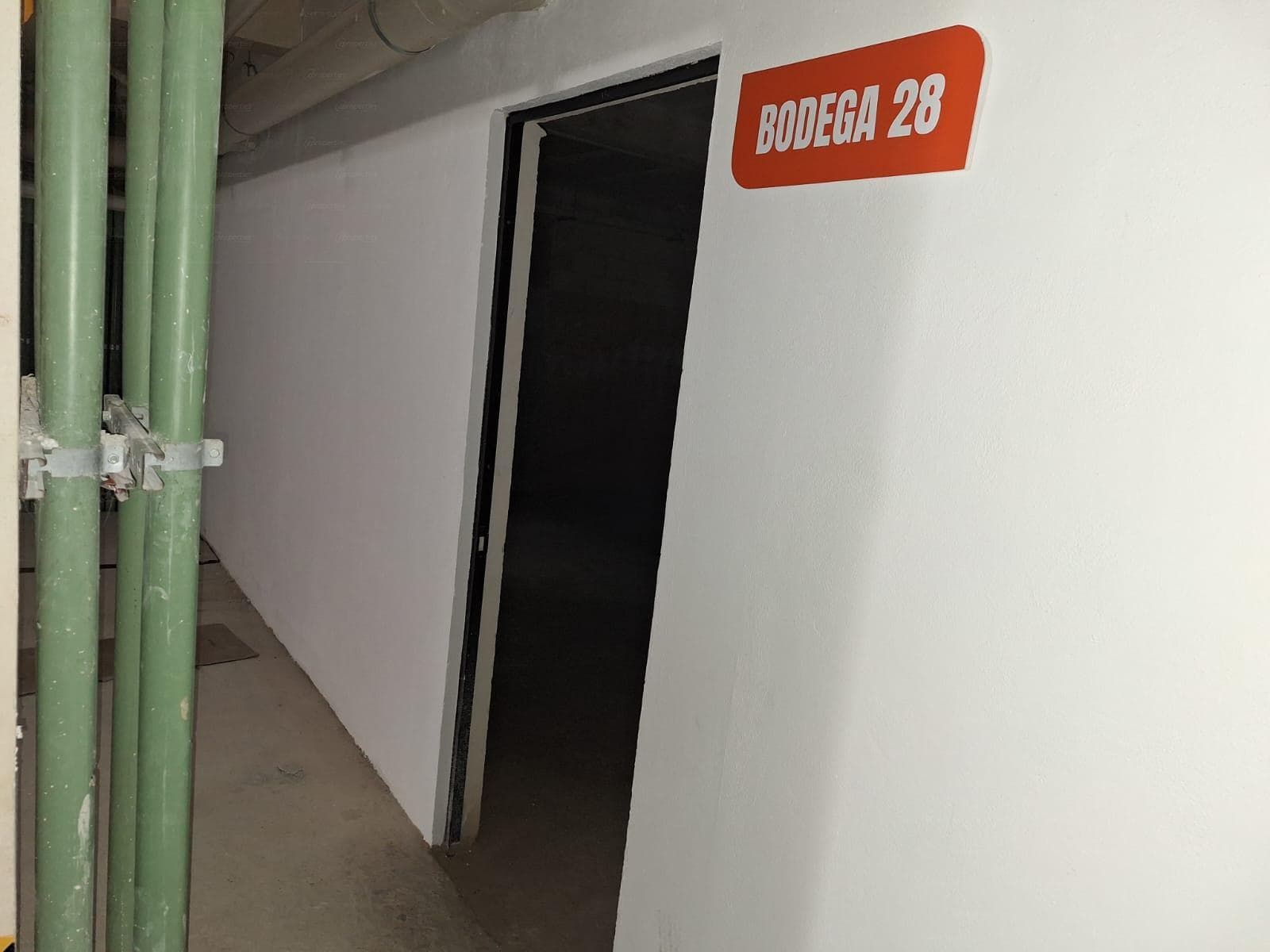 Warehouse for sale at Master Plaza on 135th Avenue
