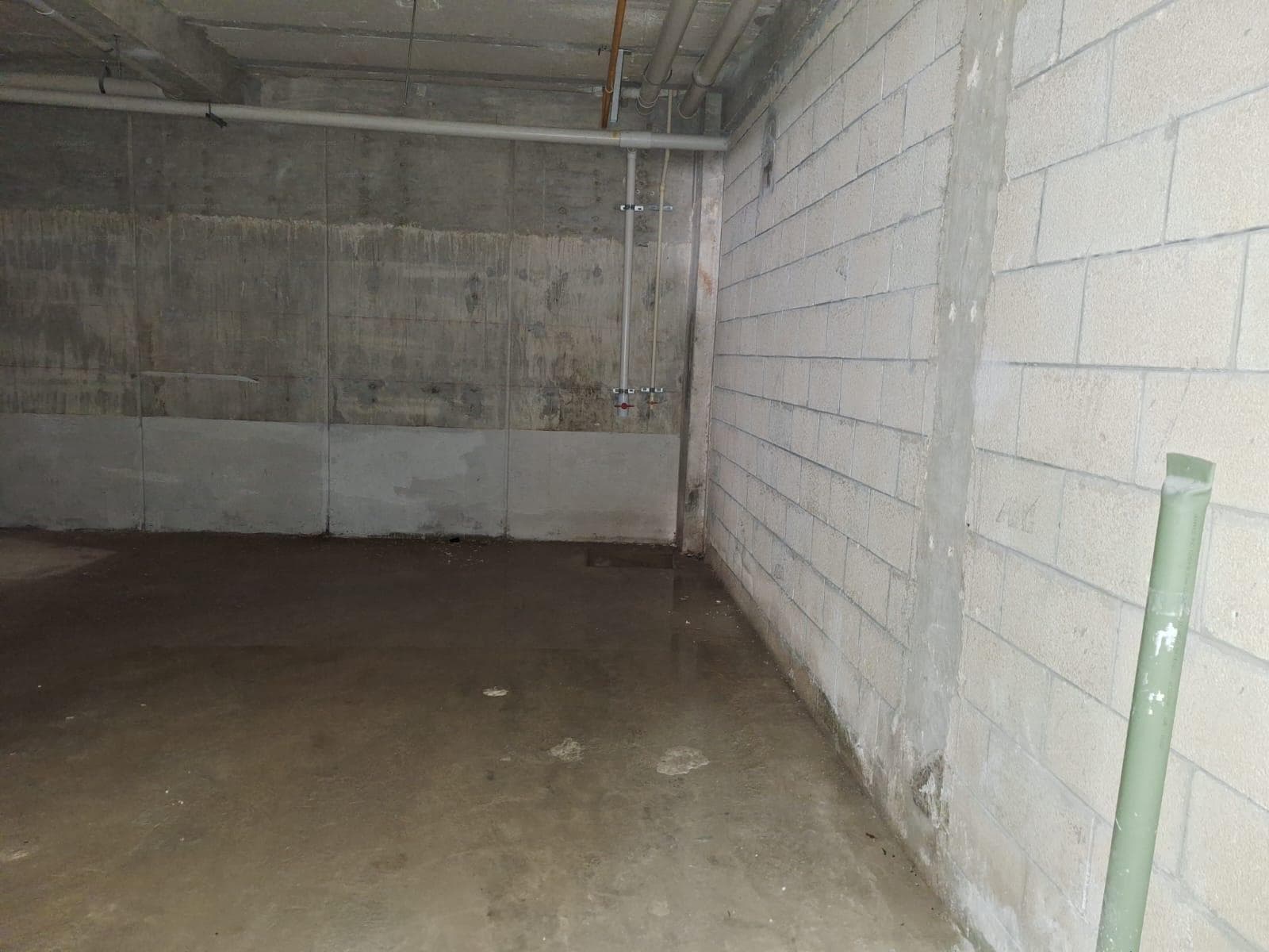 Warehouse for sale at Master Plaza on 135th Avenue