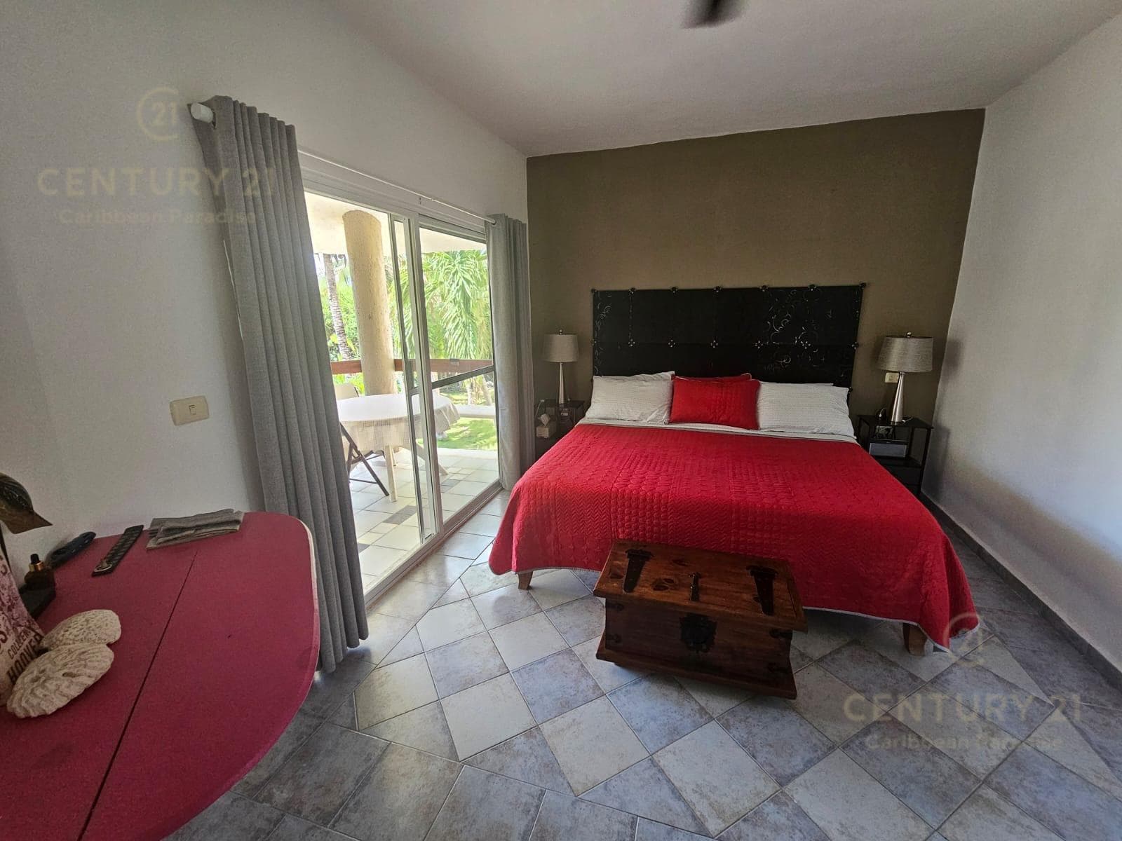 Casa 2 Recamaras en Venta en Playa del Secreto Playa del Carmen | Cerca de la Playa | P4126