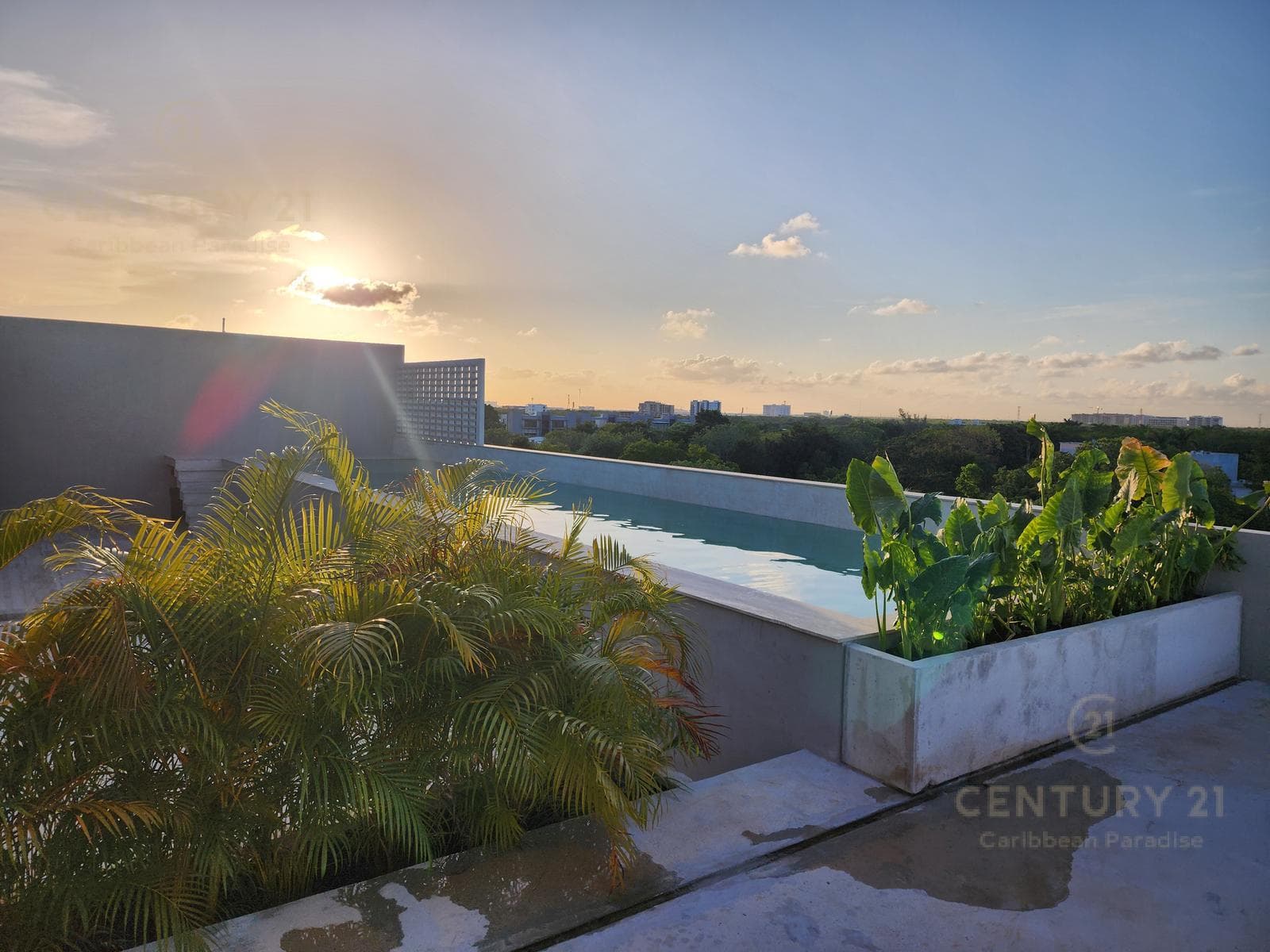 Exclusive Apartments for Sale on Av. Colegios, Cancún C3770