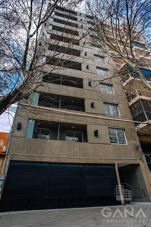 1-Bedroom Apartment for Sale in the Echesortu Neighborhood of Rosario with a Front-Facing Balcony