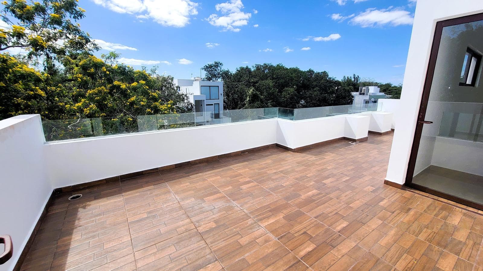 New 5-bedroom house for sale in Granada, Encuentro, Playa del Carmen P4533