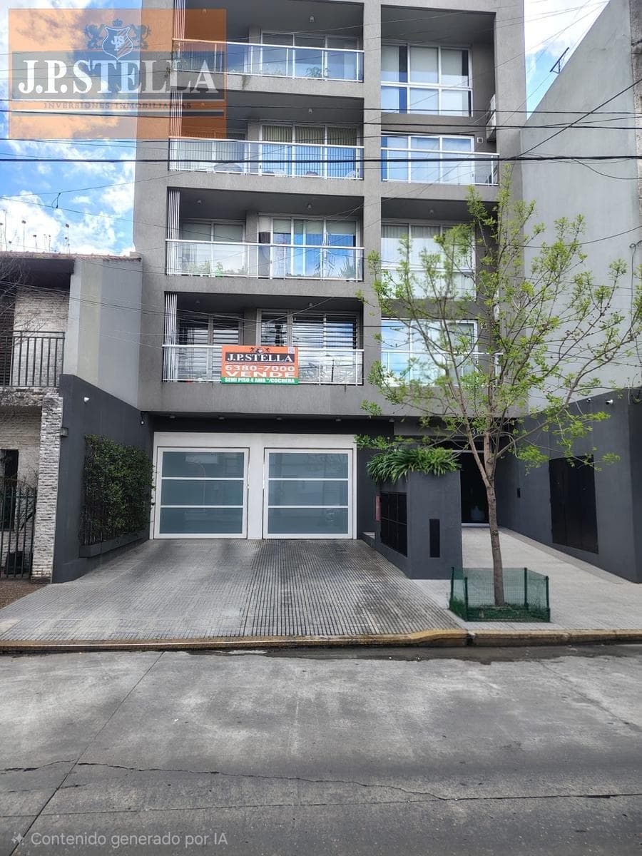 Semi Piso al frente 4 Ambientes c/ cochera 145 m² - S.Justo (Ctro)