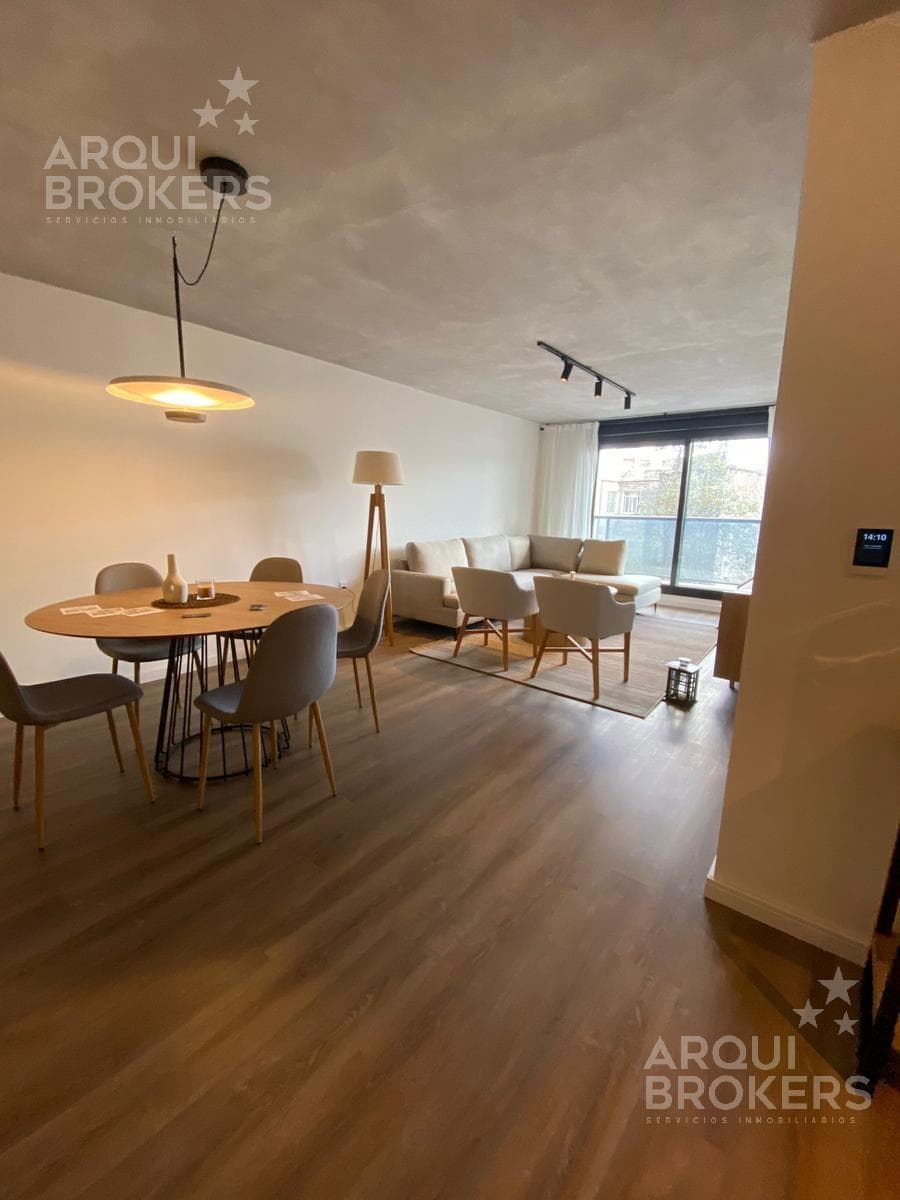 Two-bedroom apartment for sale in Pocitos - 302